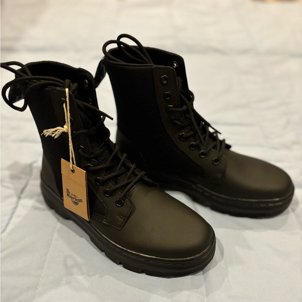 Dr Martens Combs II size 8W